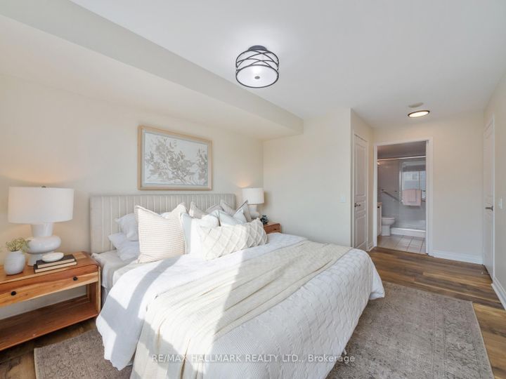 Photo 11 at 317 - 1863 Queen Street E, The Beaches, Toronto