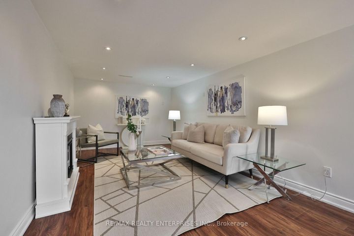 Photo 26 at 1439 Larchview Trail, Lakeview, Mississauga