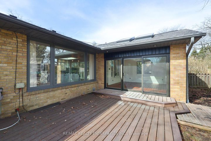 Photo 34 at 1439 Larchview Trail, Lakeview, Mississauga