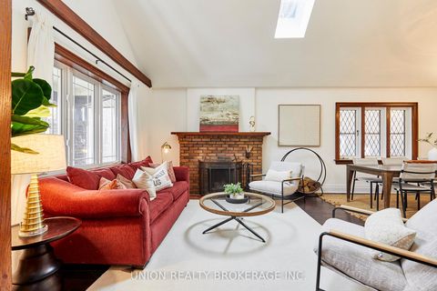 Photo 3 at 21 Southwood Drive, The Beaches, Toronto