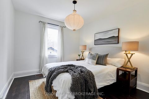 Photo 10 at 21 Southwood Drive, The Beaches, Toronto