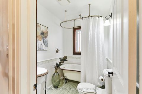 Photo 11 at 21 Southwood Drive, The Beaches, Toronto