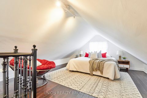 Photo 12 at 21 Southwood Drive, The Beaches, Toronto