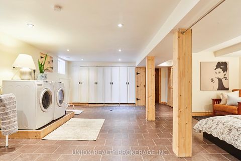 Photo 14 at 21 Southwood Drive, The Beaches, Toronto