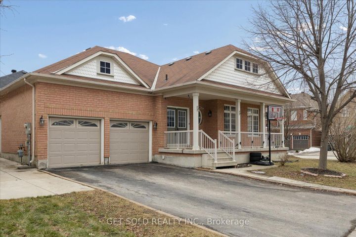 Photo 2 at 16 Deerchase Road, Bram East, Brampton