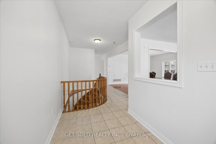 Photo 7 at 16 Deerchase Road, Bram East, Brampton