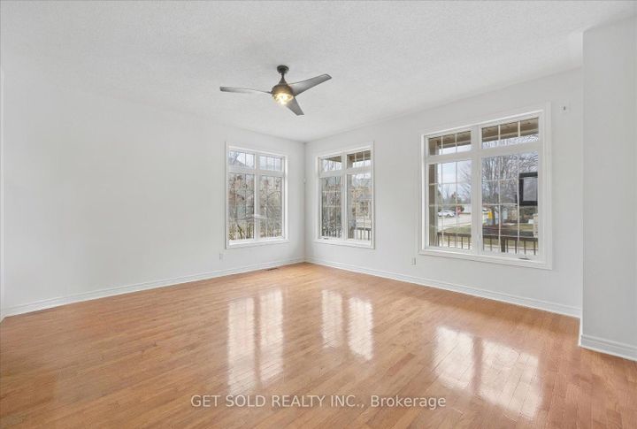 Photo 9 at 16 Deerchase Road, Bram East, Brampton