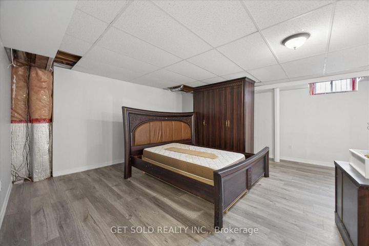 Photo 35 at 16 Deerchase Road, Bram East, Brampton