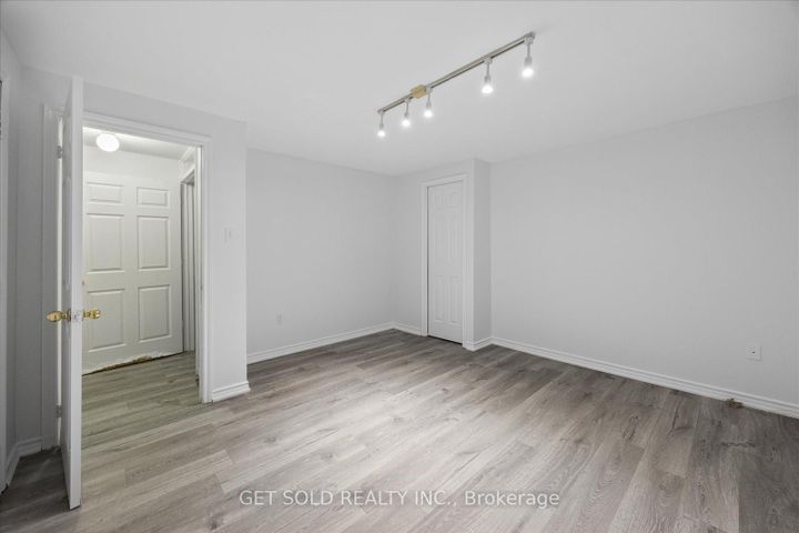 Photo 37 at 16 Deerchase Road, Bram East, Brampton