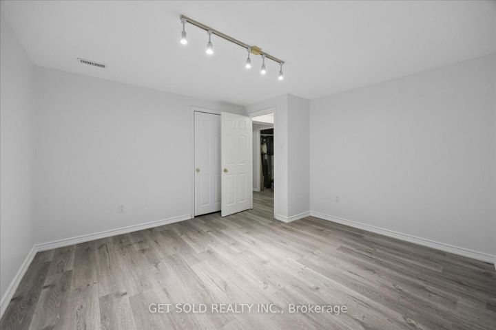 Photo 38 at 16 Deerchase Road, Bram East, Brampton