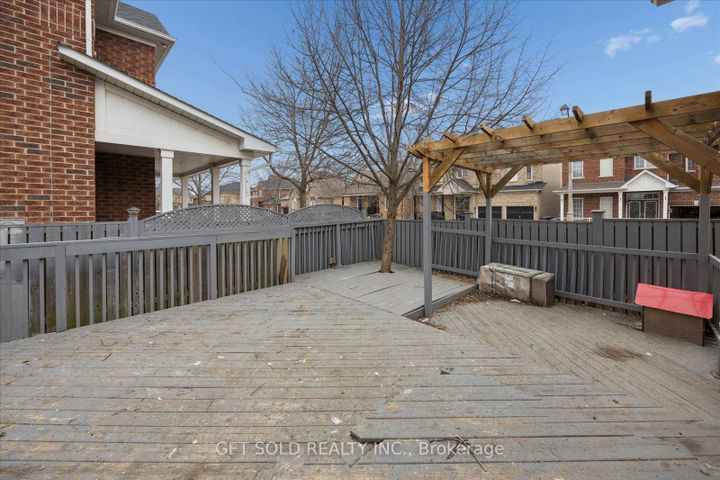 Photo 44 at 16 Deerchase Road, Bram East, Brampton