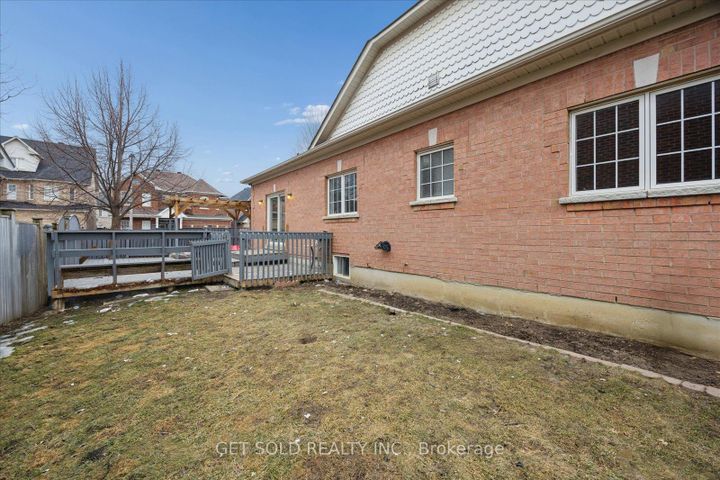 Photo 46 at 16 Deerchase Road, Bram East, Brampton