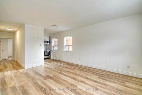 Photo 5 at 101 Sixteenth Street, New Toronto, Toronto