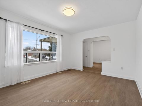 Photo 1 at 160 Pleasant Avenue, Newtonbrook West, Toronto