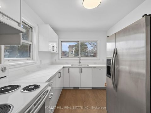 Photo 8 at 160 Pleasant Avenue, Newtonbrook West, Toronto