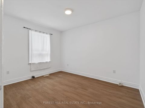 Photo 10 at 160 Pleasant Avenue, Newtonbrook West, Toronto