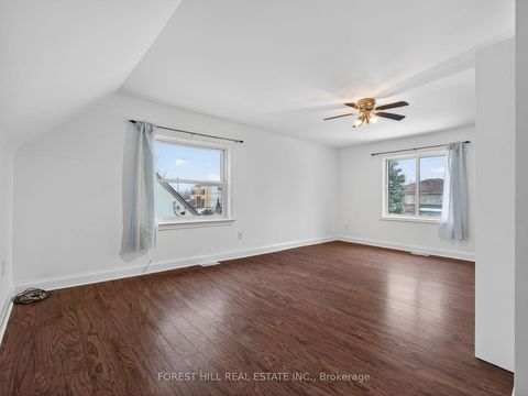 Photo 18 at 160 Pleasant Avenue, Newtonbrook West, Toronto