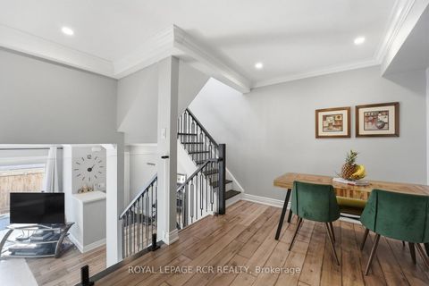 Photo 6 at 28 - 155 Milestone Crescent, Aurora Village, Aurora