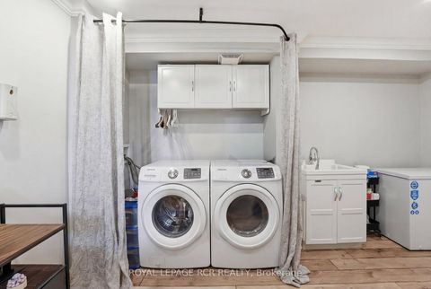 Photo 17 at 28 - 155 Milestone Crescent, Aurora Village, Aurora