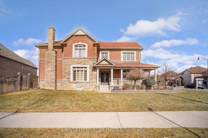 Photo 0 at 2 Beachville Circle, Credit Valley, Brampton