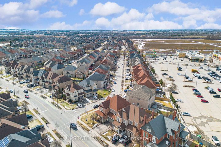 Photo 49 at 2 Beachville Circle, Credit Valley, Brampton