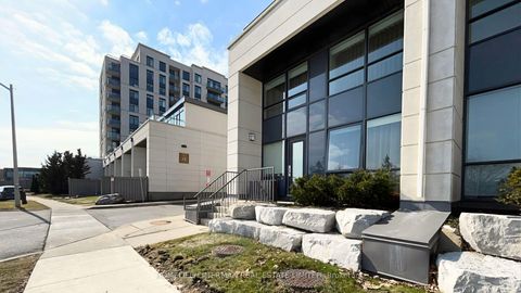 Photo 16 at 118 - 12 Woodstream Boulevard, Vaughan Grove, Vaughan