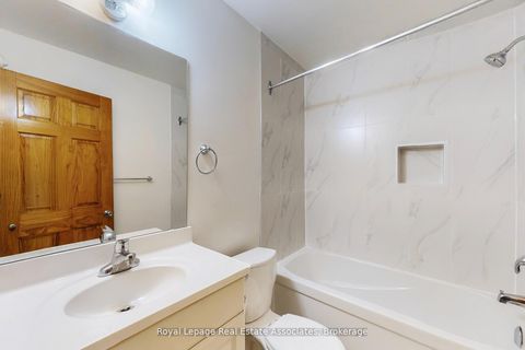 Photo 11 at 143 Seaton Street, Moss Park, Toronto