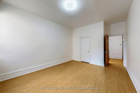 Photo 26 at 143 Seaton Street, Moss Park, Toronto