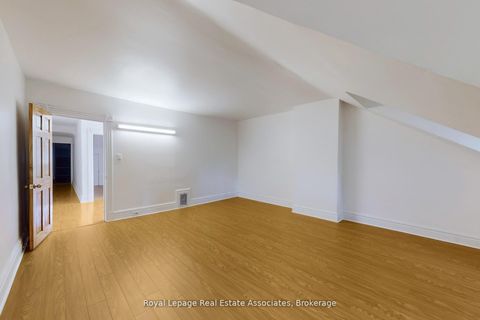 Photo 37 at 143 Seaton Street, Moss Park, Toronto