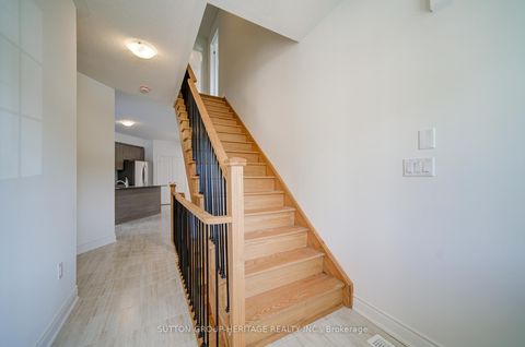Photo 5 at 21 Deer Creek Court, Centennial Scarborough, Toronto
