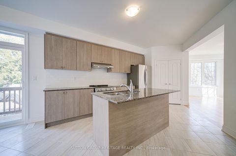 Photo 10 at 21 Deer Creek Court, Centennial Scarborough, Toronto