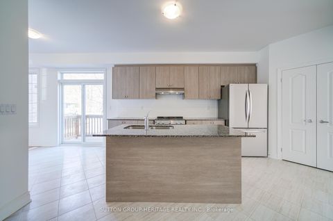 Photo 11 at 21 Deer Creek Court, Centennial Scarborough, Toronto