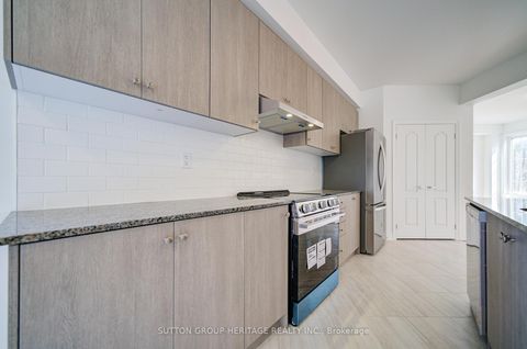 Photo 15 at 21 Deer Creek Court, Centennial Scarborough, Toronto