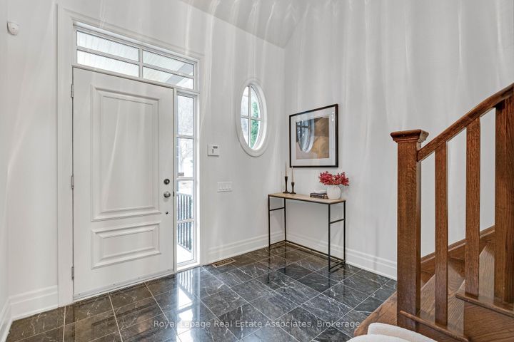 Photo 10 at 103 - 1915 Broad Hollow Gate, Erin Mills, Mississauga