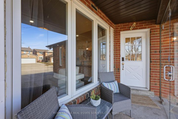 Photo 10 at 4134 Murray Hill Crescent, Creditview, Mississauga