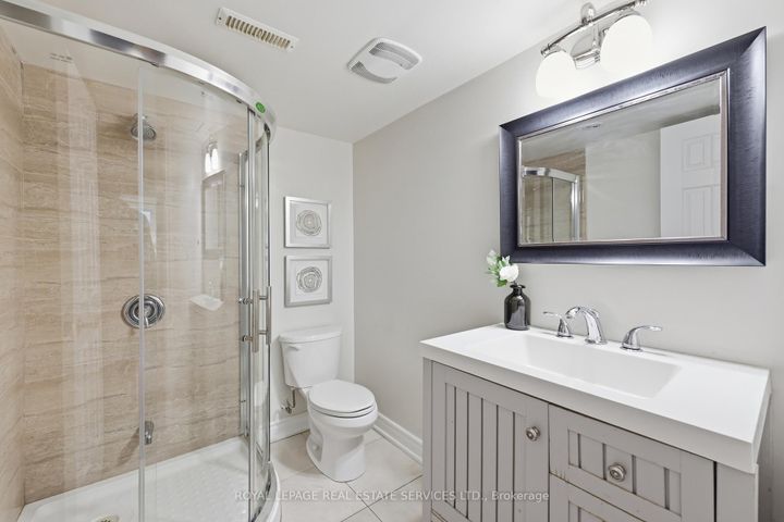 Photo 37 at 4134 Murray Hill Crescent, Creditview, Mississauga