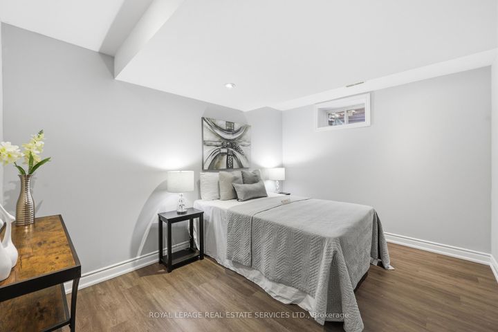 Photo 43 at 4134 Murray Hill Crescent, Creditview, Mississauga