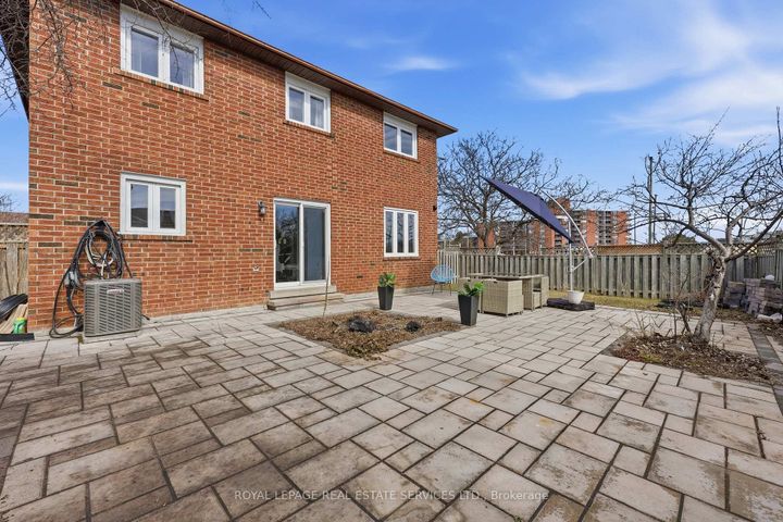 Photo 46 at 4134 Murray Hill Crescent, Creditview, Mississauga