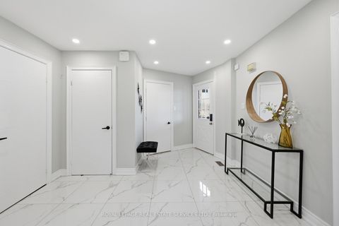 Photo 11 at 4134 Murray Hill Crescent, Creditview, Mississauga