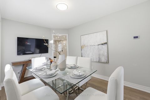 Photo 17 at 4134 Murray Hill Crescent, Creditview, Mississauga