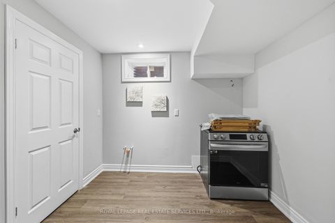 Photo 38 at 4134 Murray Hill Crescent, Creditview, Mississauga