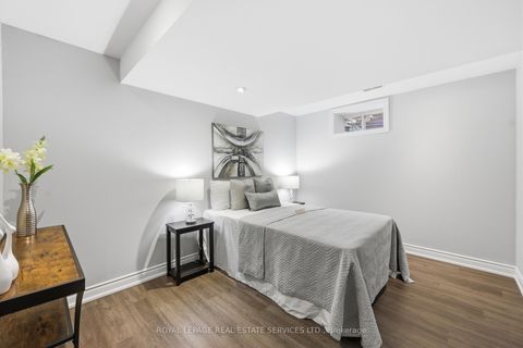 Photo 43 at 4134 Murray Hill Crescent, Creditview, Mississauga