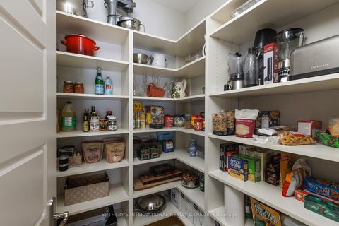 Photo 15 at 6 Weller Crescent, Maple, Vaughan