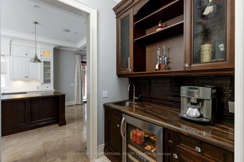 Photo 17 at 6 Weller Crescent, Maple, Vaughan