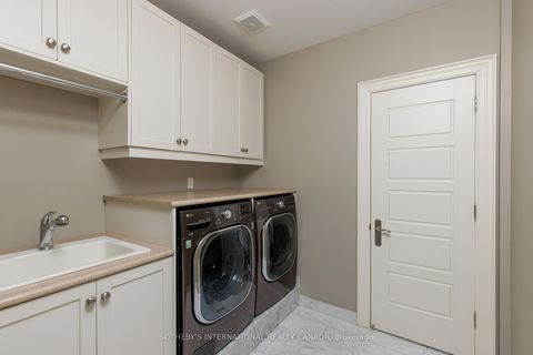 Photo 34 at 6 Weller Crescent, Maple, Vaughan