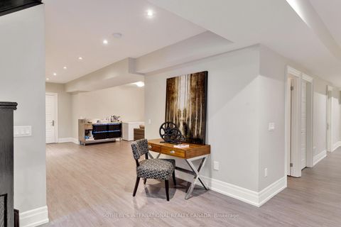 Photo 36 at 6 Weller Crescent, Maple, Vaughan