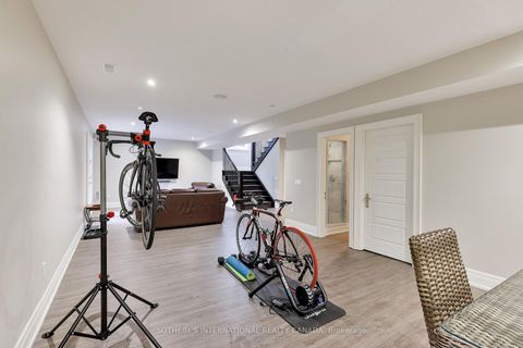 Photo 37 at 6 Weller Crescent, Maple, Vaughan