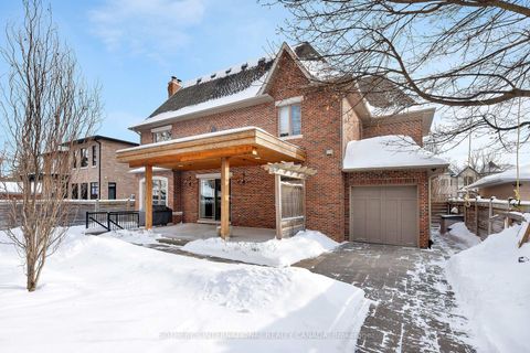 Photo 42 at 6 Weller Crescent, Maple, Vaughan