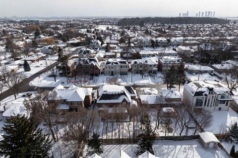 Photo 48 at 6 Weller Crescent, Maple, Vaughan