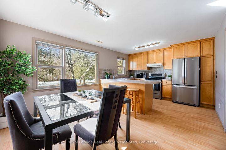 Photo 4 at 8 Ann Street, Georgetown, Halton Hills